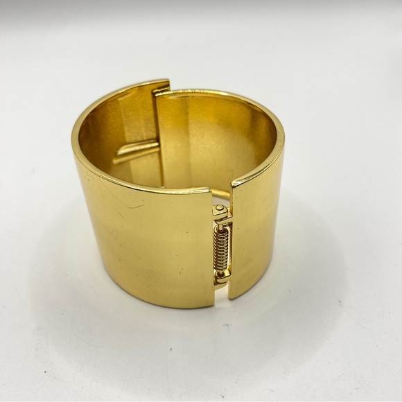 Wide Chunky Gold Tone Shiney Hinged Clamper Bracelet - Picture 6 of 6